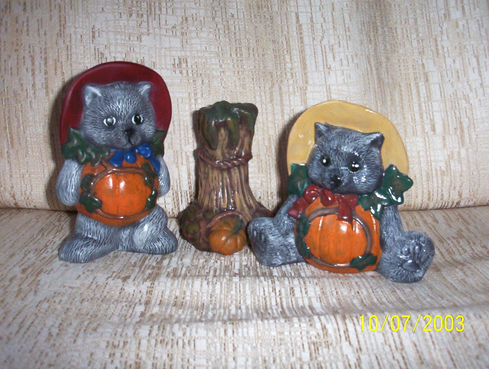 fall_ceramics_0574_fall_cats.jpg