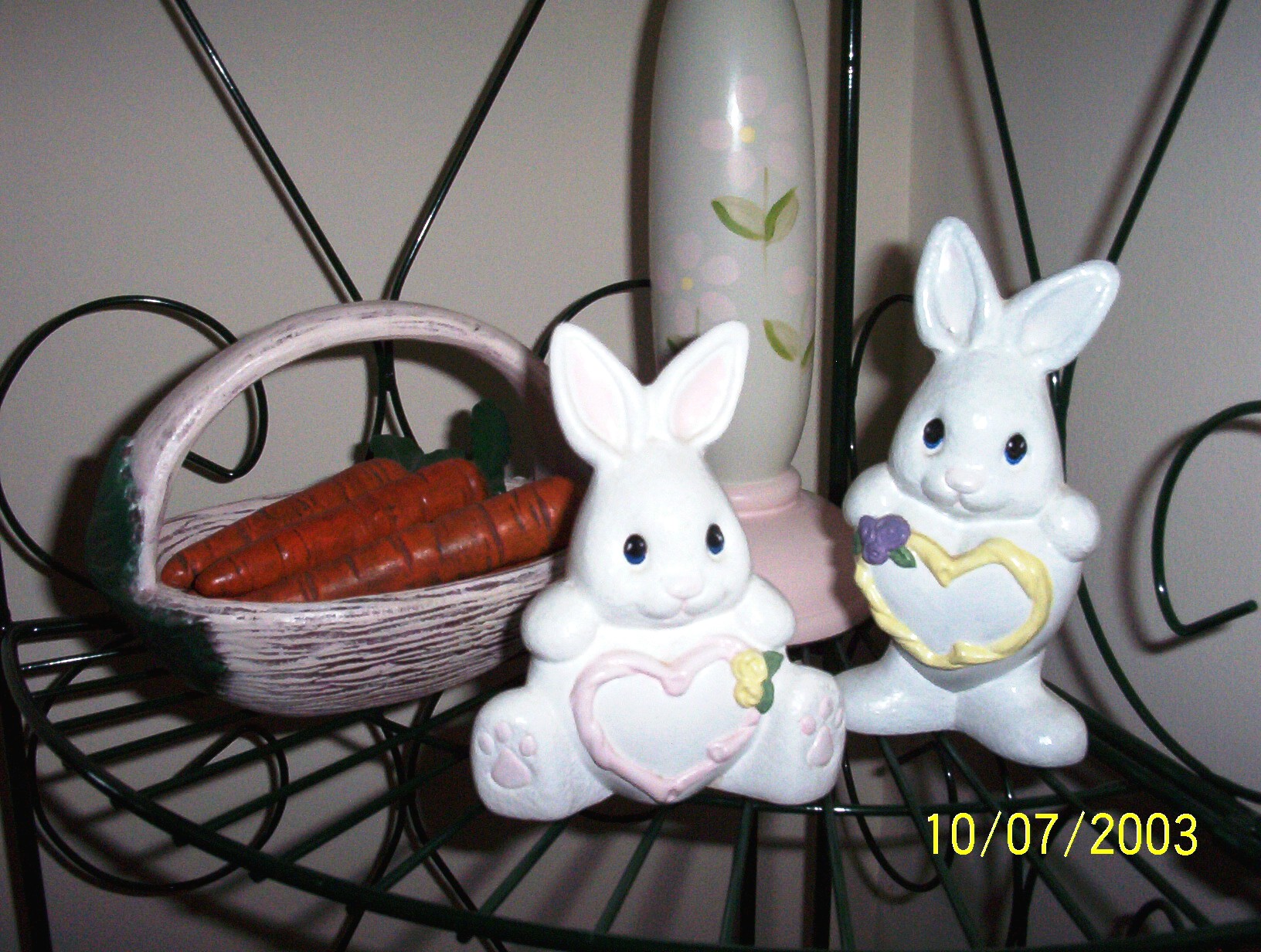 fall_ceramics_0575_summer_bunnies.jpg